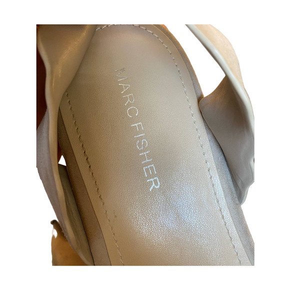 Like new! Women’s Marc Fisher Faithful Platform Sandals Gray Suede Size 9 M - Picture 5 of 6